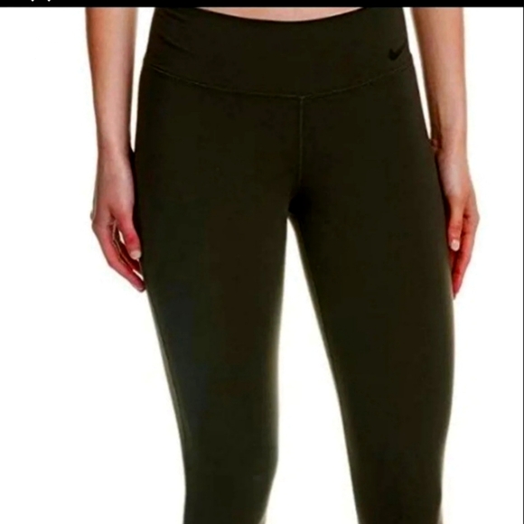 Nike capri NWT